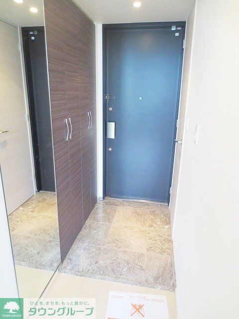 玄関　お部屋探しは株式会社　タウンハウジング　までお気軽にお問合…