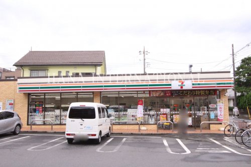 コンビニ　セブンイレブン（コンビニ）まで270m
