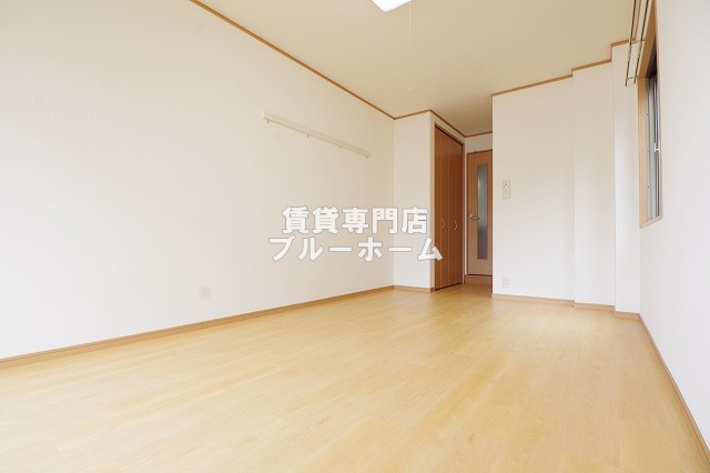 その他　洋室10.2帖！