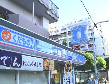 コンビニ　ローソン 新大阪東店（コンビニ）まで90m