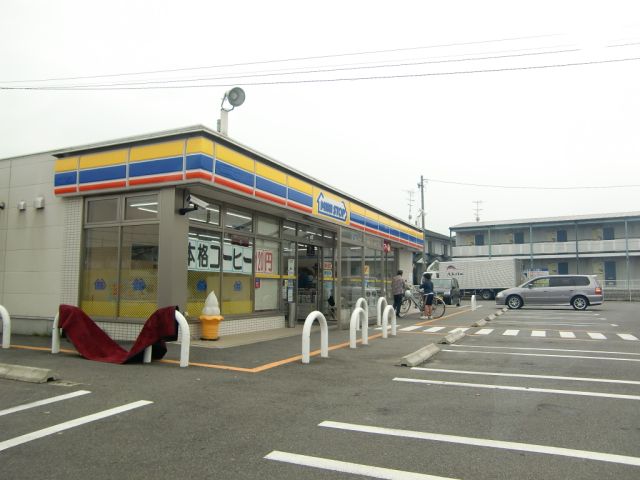 コンビニ　ミニストップ（コンビニ）まで210m