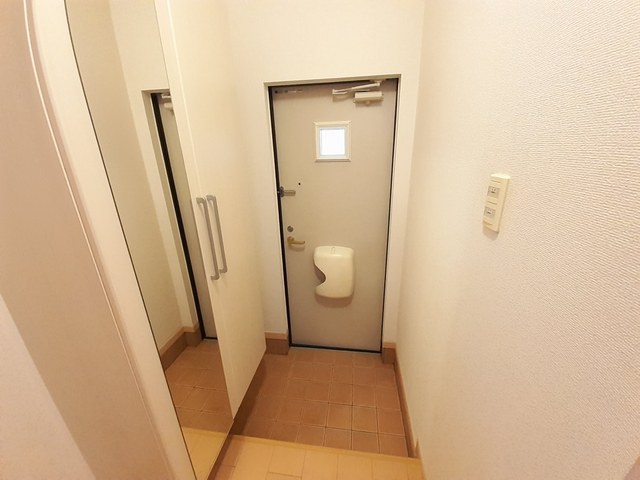 玄関　シューズボックス付き
