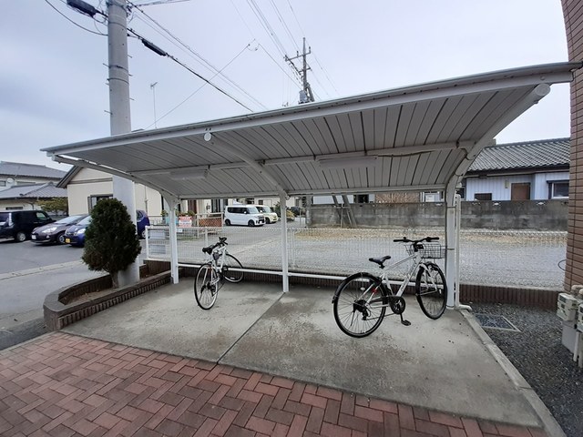 その他共有部分　屋根付き駐輪場
