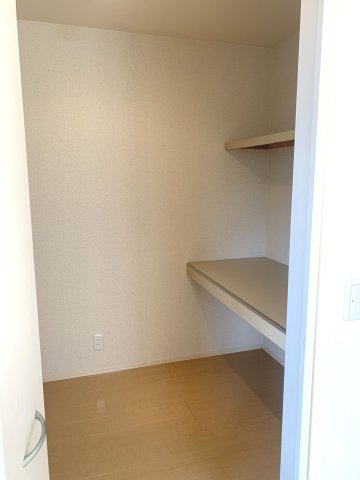 収納　ウォークインクローゼット