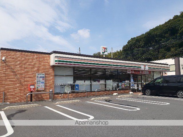 コンビニ　セブンイレブン土浦木田余店（コンビニ）まで400m