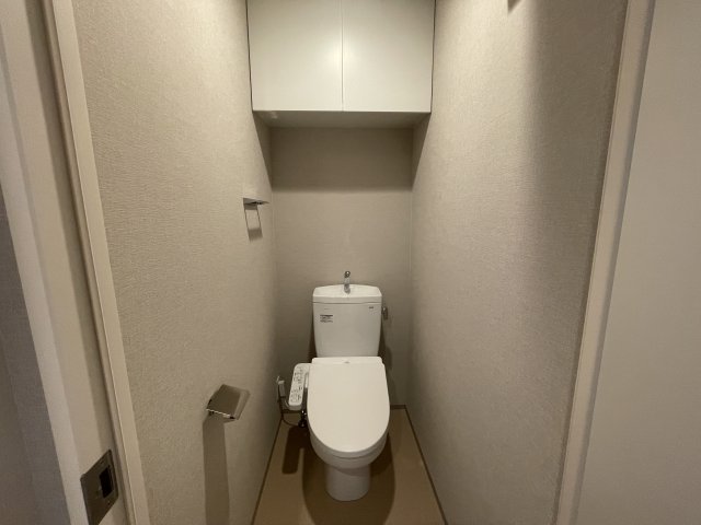 トイレ　写真は、他部屋の同間取りとなっております。