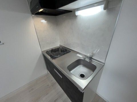 キッチン　別部屋参考写真となります