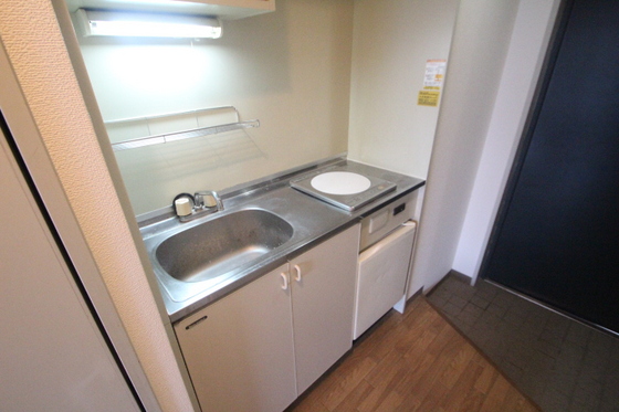 キッチン　※別部屋の写真です