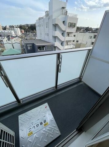 バルコニー　便利で嬉しいバルコニー付きです♪