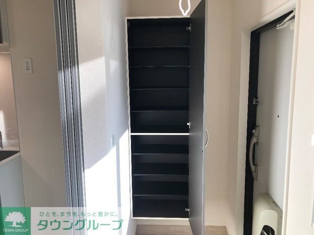玄関　★お部屋探しは株式会社タウンハウジング東京まで★