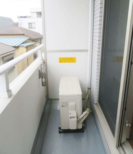 バルコニー　★洗濯物を干すスペース充分に取れます★
