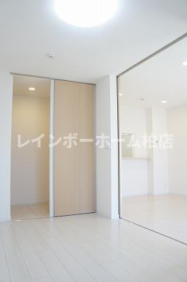 その他部屋・スペース　使い勝手のいい寝室です