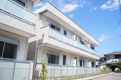 バルコニー　陽当たり良好なバルコニーです
