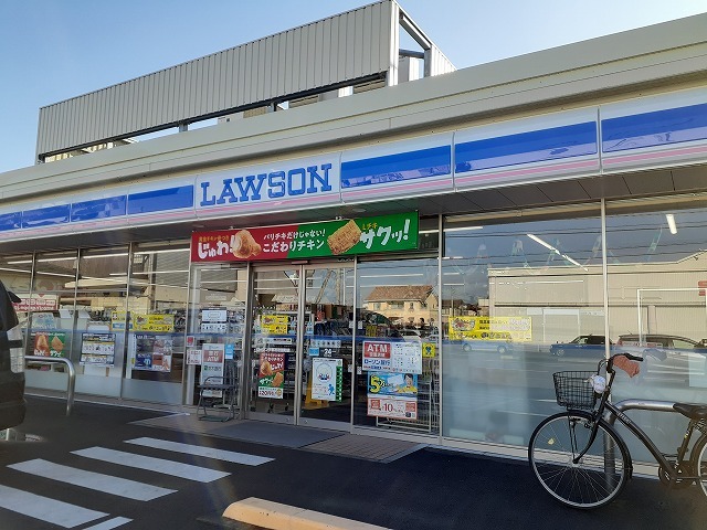 コンビニ　ローソン宇都宮岩曽店（コンビニ）まで90m