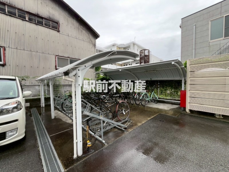 エントランス　宅配ボックス