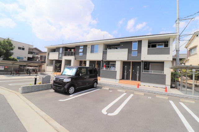 建物外観　ファミールレイ