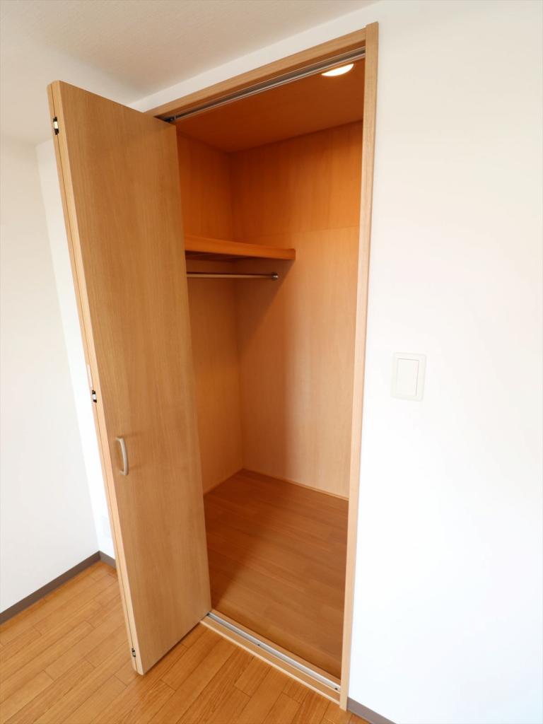収納　大きなクローゼット収納