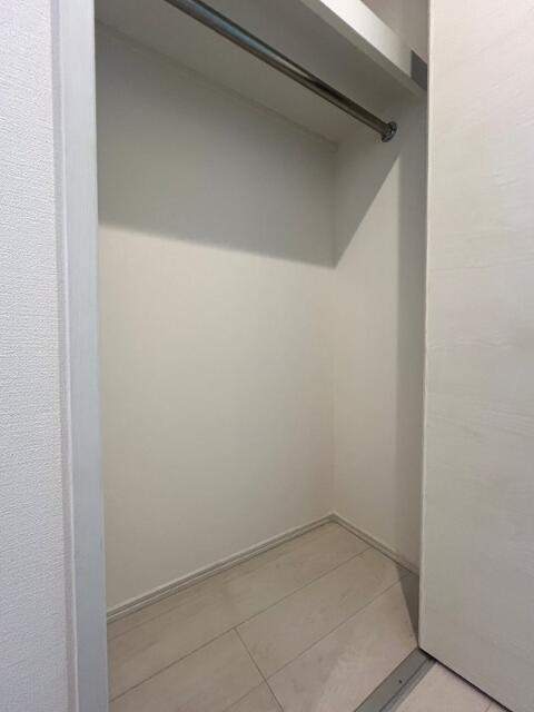収納　クローゼット付き