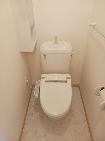 トイレ　シンプルで使いやすいトイレです