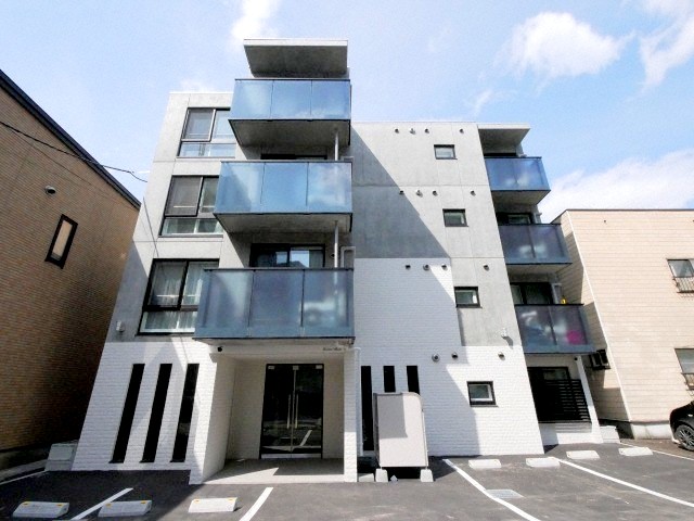 建物外観　☆南郷18丁目駅徒歩5分☆