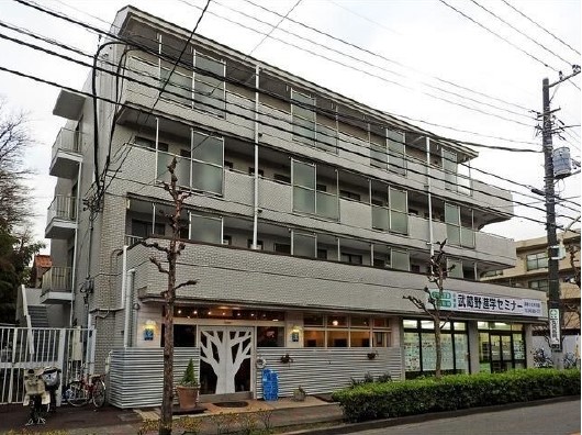 建物外観　メゾン・ド・カマラド