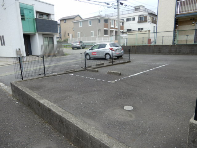 駐車場　駐車場（※空き要確認）