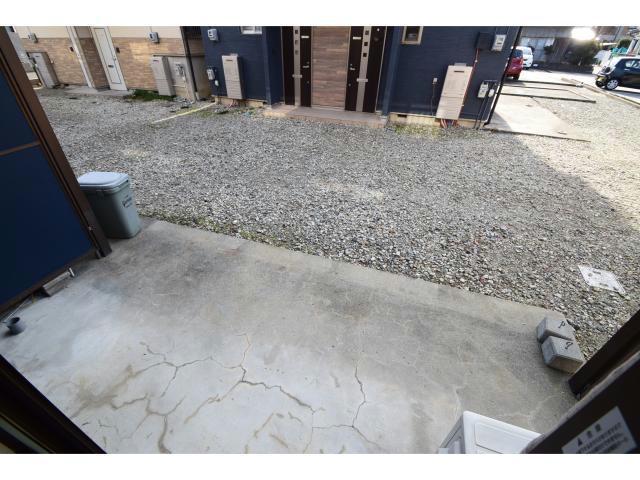 バルコニー　他号室の写真になります。