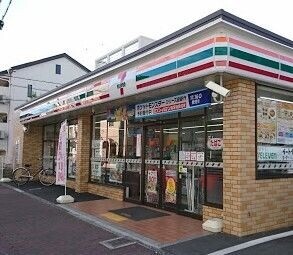 コンビニ　セブンイレブン尼崎立花町2丁目店（コンビニ）まで359m