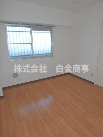 居室・リビング　同じ間取りの別のお部屋の写真になります