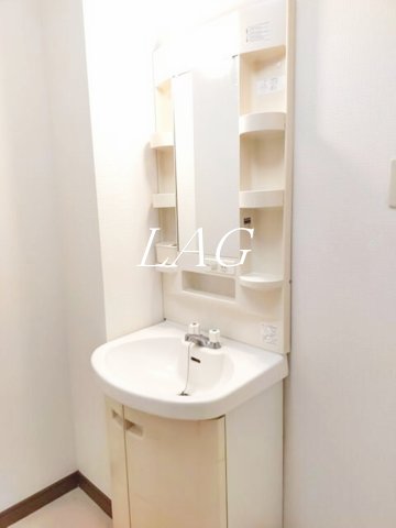 洗面設備　洗面台です。