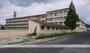 中学校　南中学校（中学校）まで827m