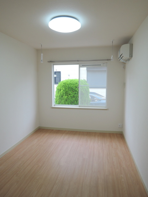 居室・リビング　★リフォーム済みでキレイな内装のお部屋です★