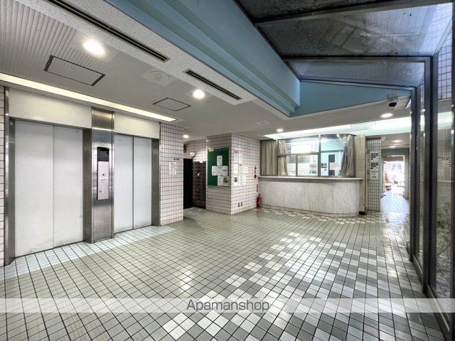 ロビー　ロビー