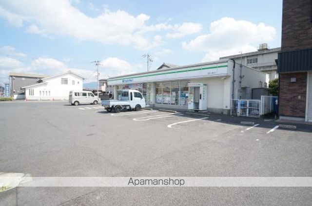 コンビニ　ファミリーマート　橿原小綱町店（コンビニ）まで973m