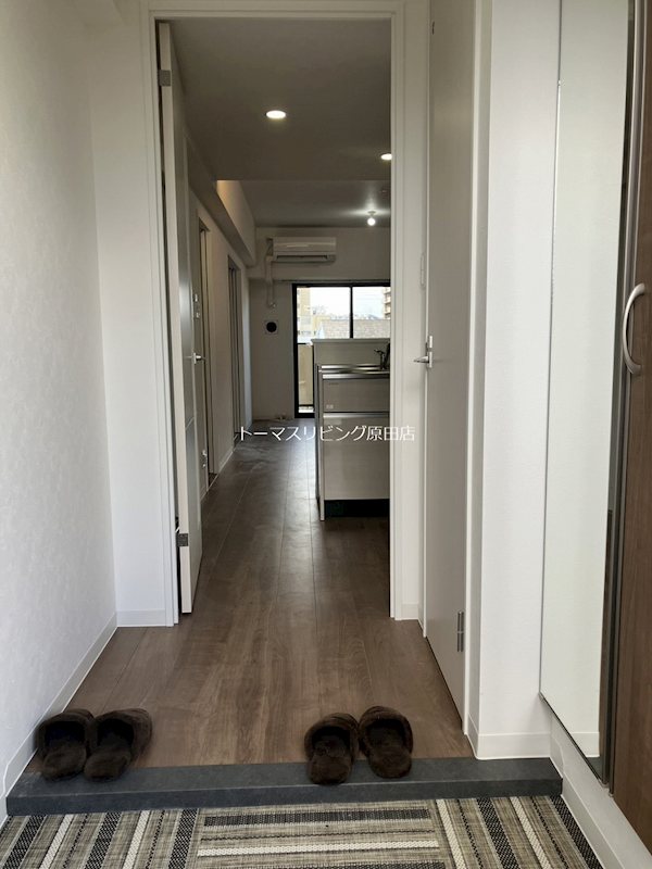 玄関　306号室写真
