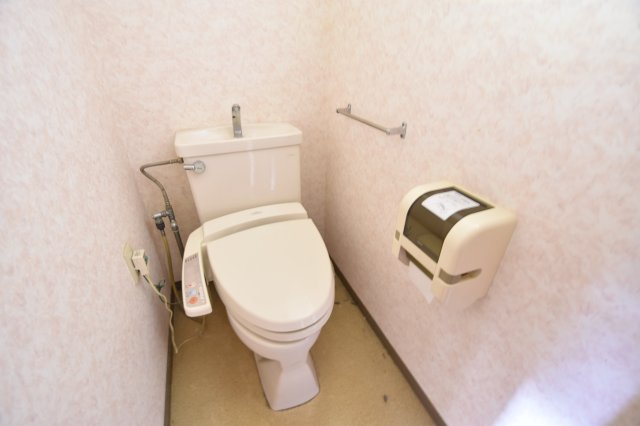 トイレ　※別部屋参考写真