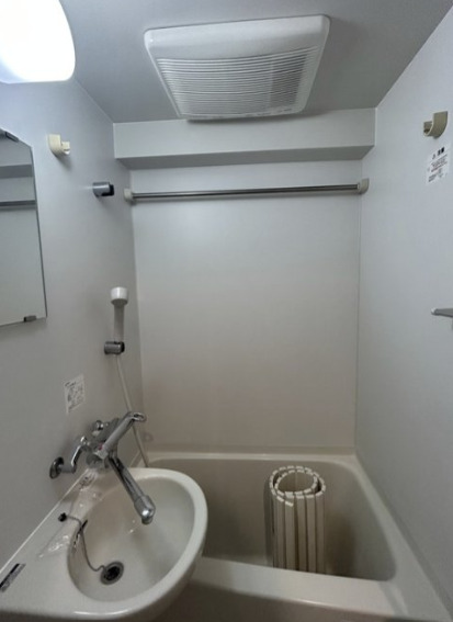 バス・シャワールーム　別部屋の画像を使用しております。