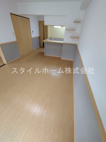 居室・リビング　別部屋写真です。