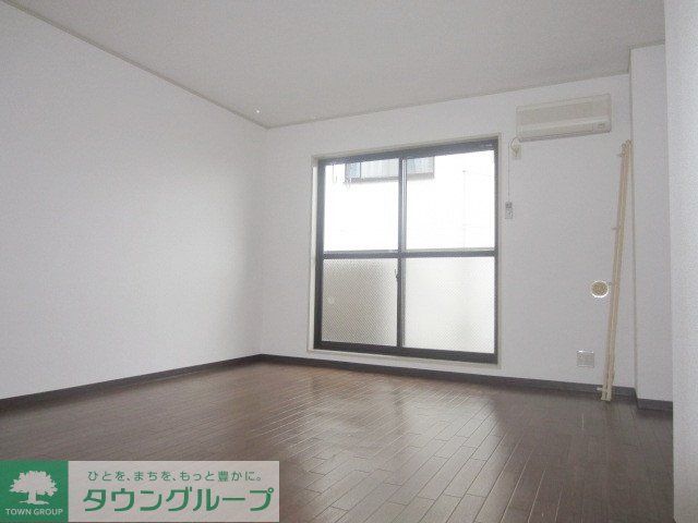 居室・リビング　広いお部屋ですよ。