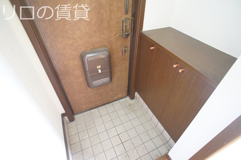 玄関　別号室