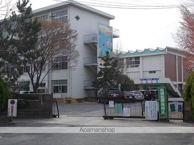 小学校　玉川小学校（小学校）まで755m