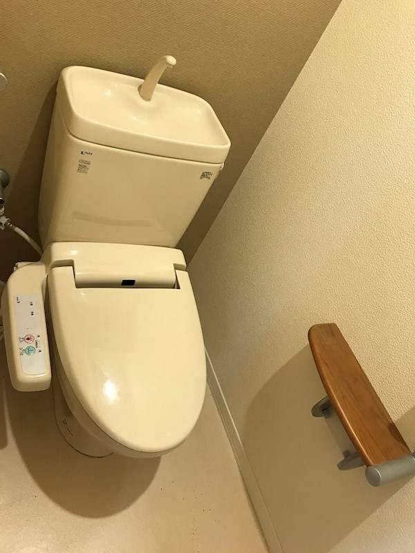 トイレ　別部屋参考画像