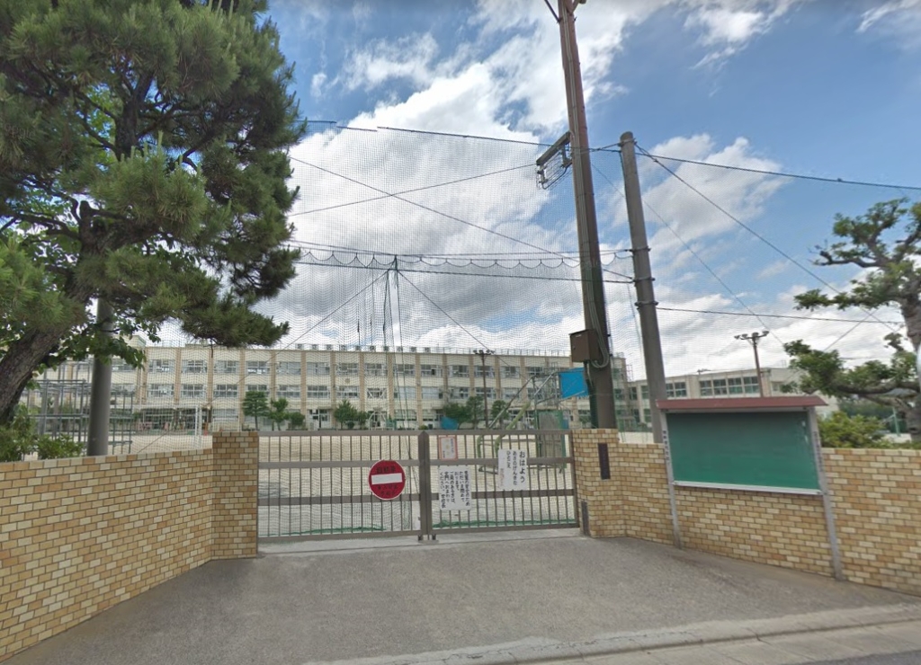 小学校　足立区立東伊興小学校（小学校）まで501m
