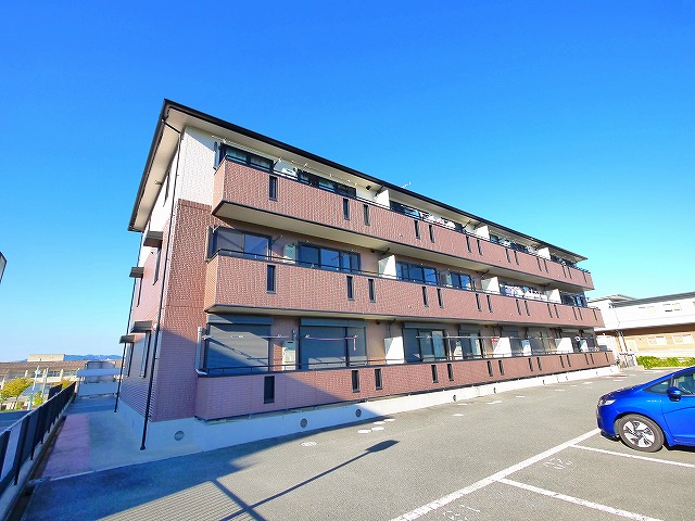 建物外観　建物外観を気になさる方へ、見た目の良い物件です