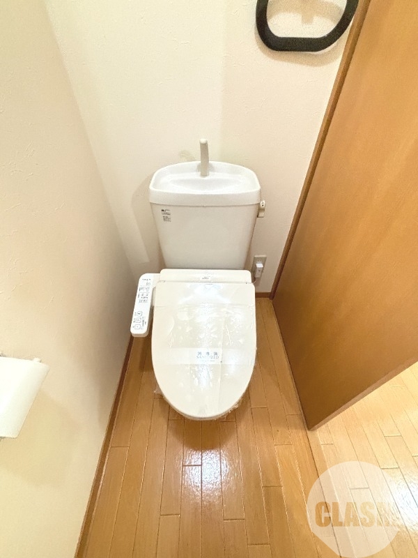 トイレ　ウォシュレット