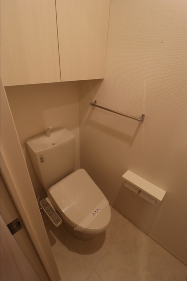 トイレ　※他号室の写真です