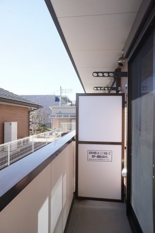 バルコニー　バルコニーからの眺めを楽しみながら食事をしませんか