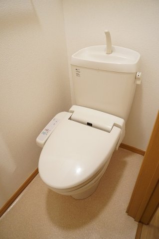 トイレ　清潔感のあるトイレです