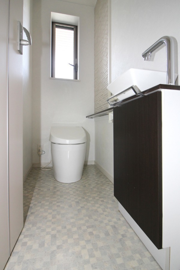 トイレ　トイレ温水洗浄便座