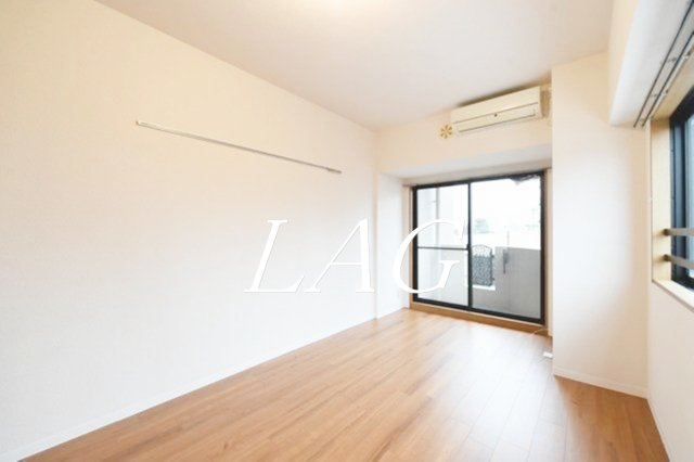 居室・リビング　洋室のお部屋です。